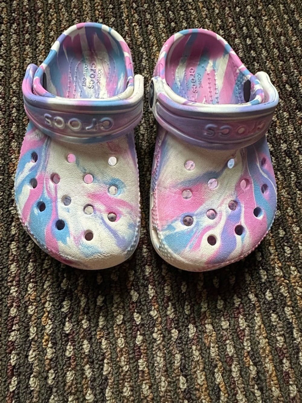 Crocs toddler C8 tie dye swirl pastel